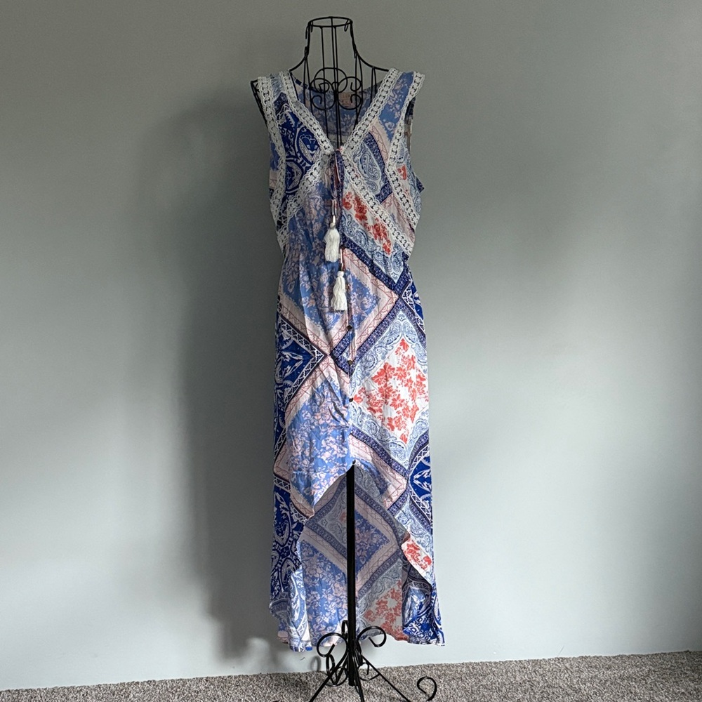Elegant‎ High-Low Sleeveless Dress in Blue and Red